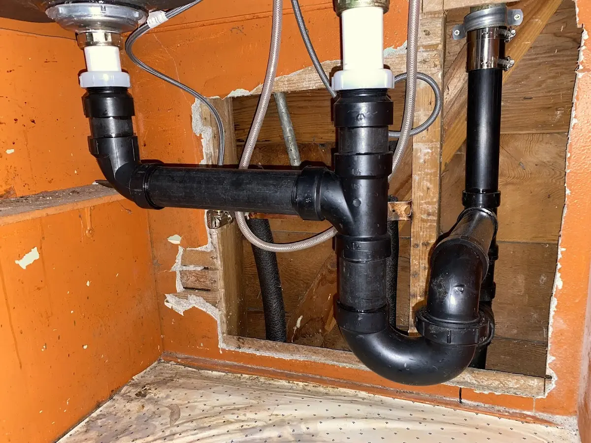 Professional Pipe Bursting equipment and tools on the job in Maurice